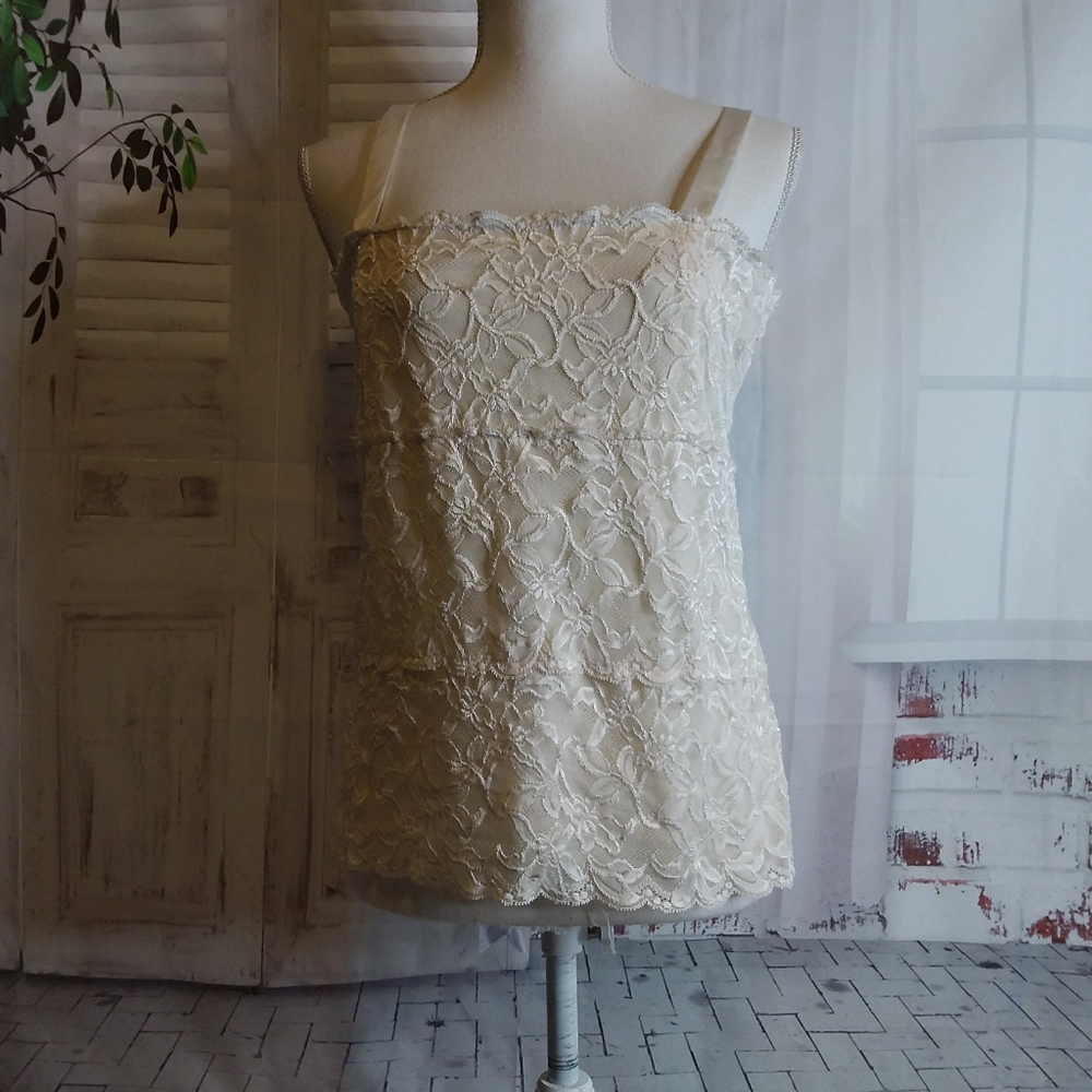 Coldwater Creek ivory lined floral lace camisole tank top size S(6-8)